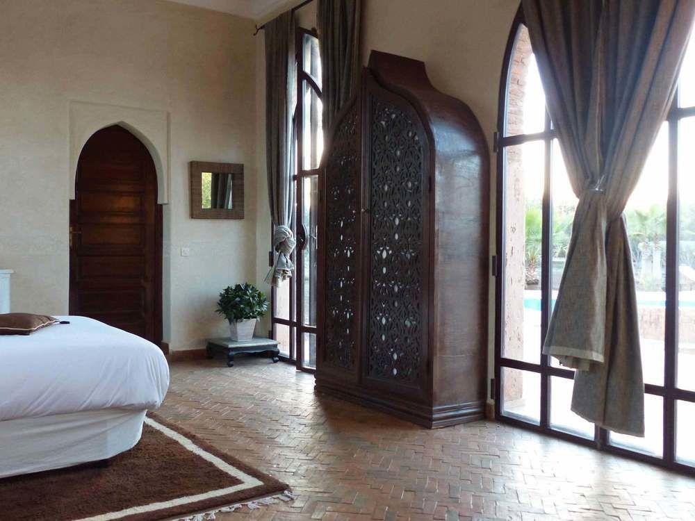 Le Cazar Hotel El Ain Exterior photo